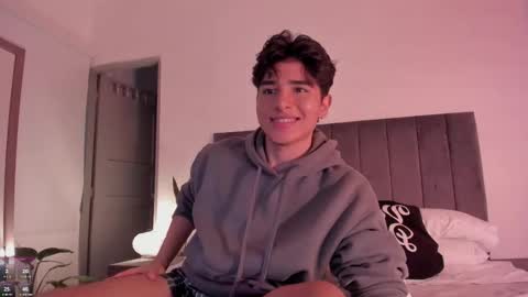 Hii im Zay.                 I save money for education. PVT Open. online show from February 14, 6:30 am