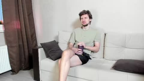 Andrew online show from July 2, 4:40 am