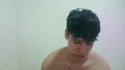 zeus_183 online show from March 2, 5:08 am