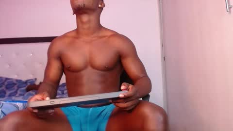 zousxxx online show from February 17, 5:21 pm