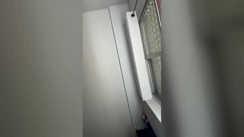 zurdineno online show from February 6, 12:24 pm