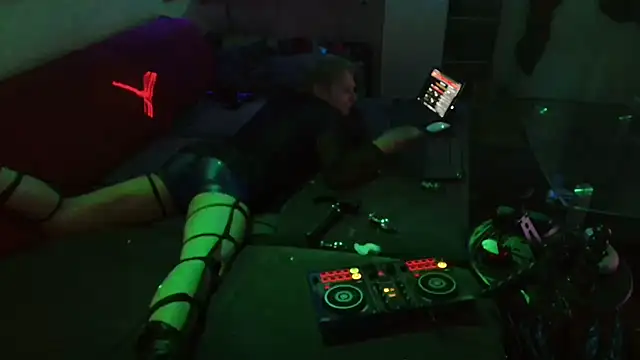 davidgntxxxxx online show from February 14, 7:09 pm