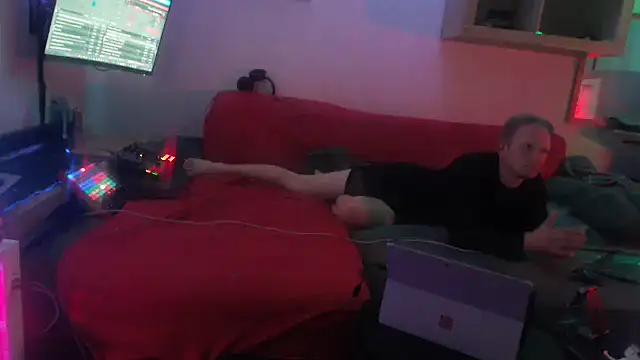 davidgntxxxxx online show from April 10, 7:43 pm