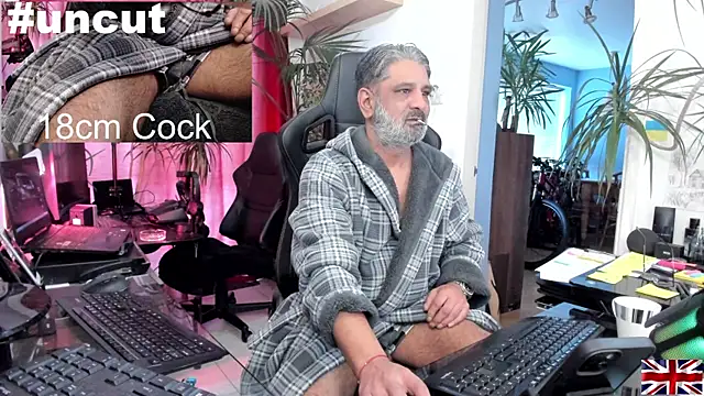 OnlineBossUK online show from January 2, 9:33 am