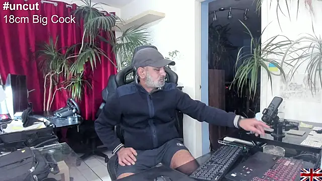 OnlineBossUK online show from January 17, 2:18 am