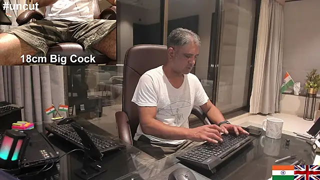 OnlineBossUK online show from February 4, 8:38 pm