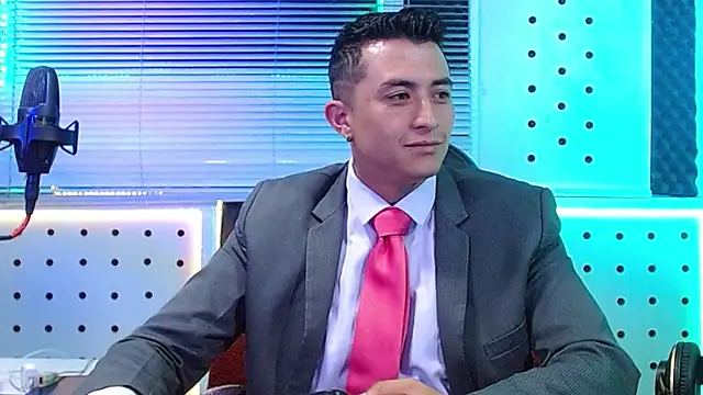 Darko0717 online show from April 19, 12:48 pm