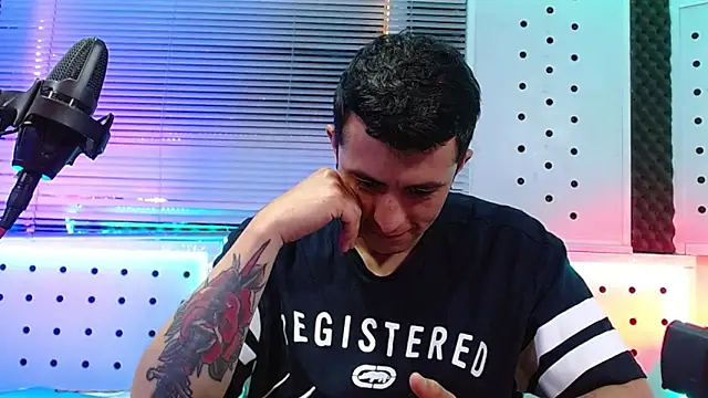 Darko0717 online show from April 8, 12:44 am