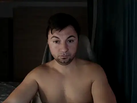 HankMalone online show from November 2, 1:32 am