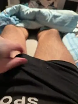 spritzerboy23 online show from March 29, 4:34 am