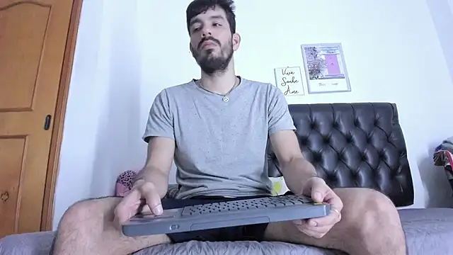 JohanyLatino online show from December 12, 12:38 am