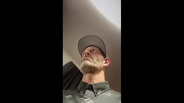 leanjamesdean online show from December 15, 6:21 am