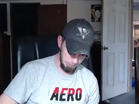 pensguy30 online show from December 31, 6:24 pm