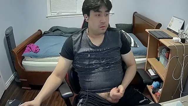 Koreanboy171 online show from February 16, 5:05 am