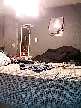 hottestcouplevaa online show from December 13, 10:05 pm