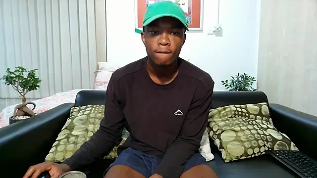 iCrushYenu online show from January 8, 11:41 pm