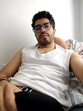 MarioSaenz1 online show from September 9, 9:13 pm