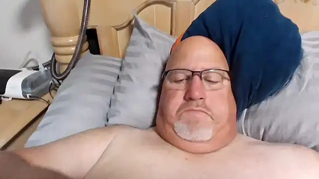 Bigbear0563 online show from July 18, 4:34 pm