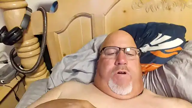Bigbear0563 online show from June 22, 5:24 am