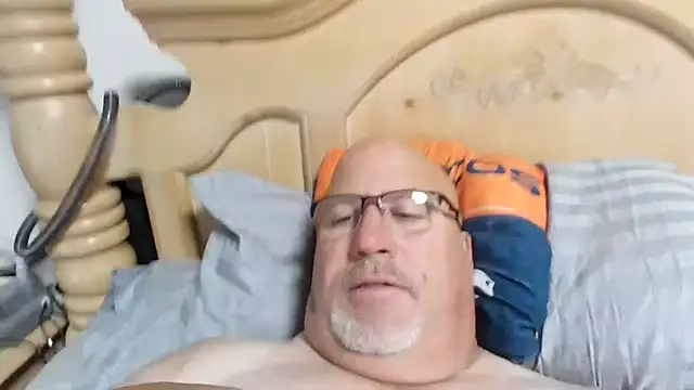 Bigbear0563 online show from July 26, 4:59 pm