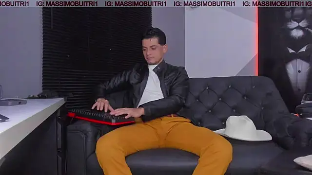 massimo g online show from November 3, 12:04 am