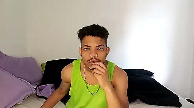 Snapshot of danidiazto2023 chatting on February 16, 9:48 pm danidiazto2023 online show from February 16, 9:48 pm