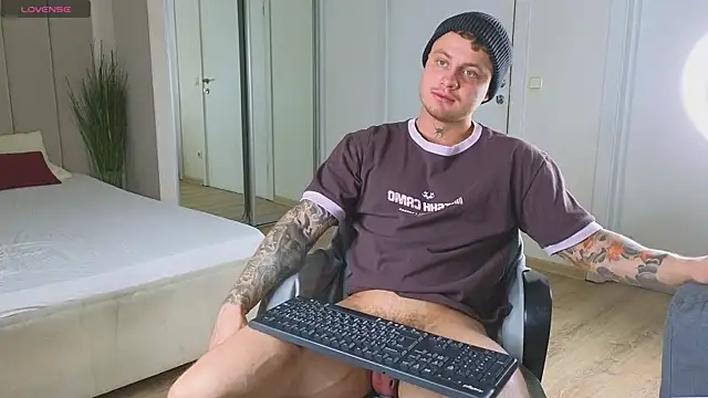 more  than  love online show from December 14, 5:36 am