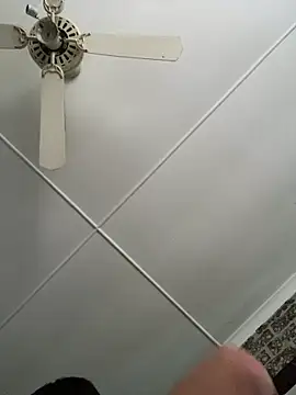 Snapshot of Dieselxxx09 chatting on February 18, 8:27 am Dieselxxx09 online show from February 18, 8:27 am