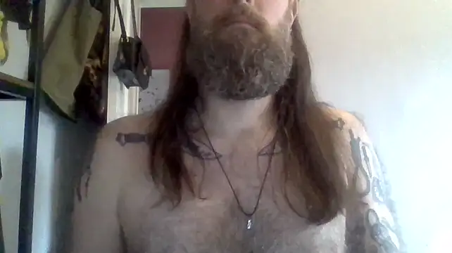 Snapshot of Thrillhouse chatting on October 12, 11:26 am Thrillhouse online show from October 12, 11:26 am