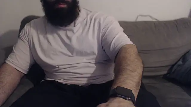 hugemachohandsome online show from April 14, 6:40 pm