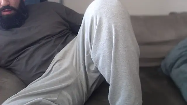 hugemachohandsome online show from March 3, 10:44 am