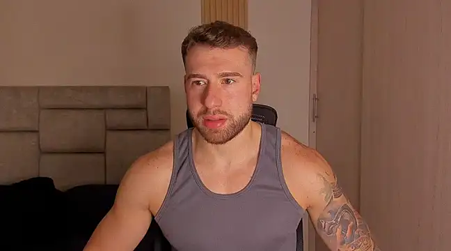 paul rogerr online show from December 9, 10:59 pm