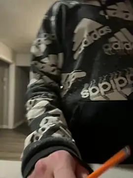 4kUsh2Fashion0 online show from March 7, 10:02 am