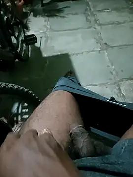 samlord261 online show from April 19, 5:07 am