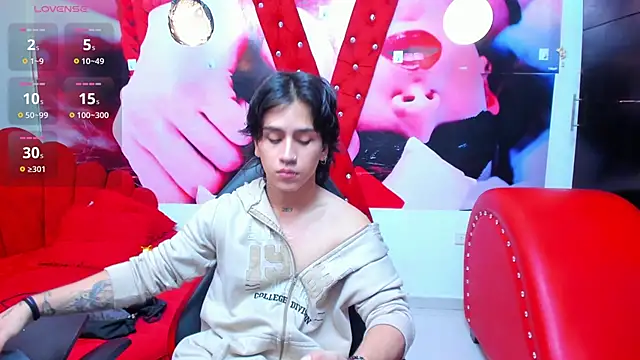 alex 477 online show from April 19, 11:42 am