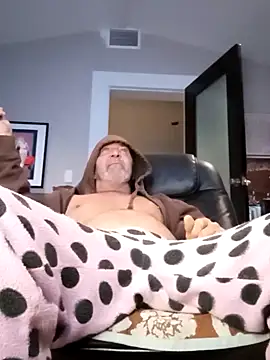 Hotbodyscottie online show from February 18, 10:49 am