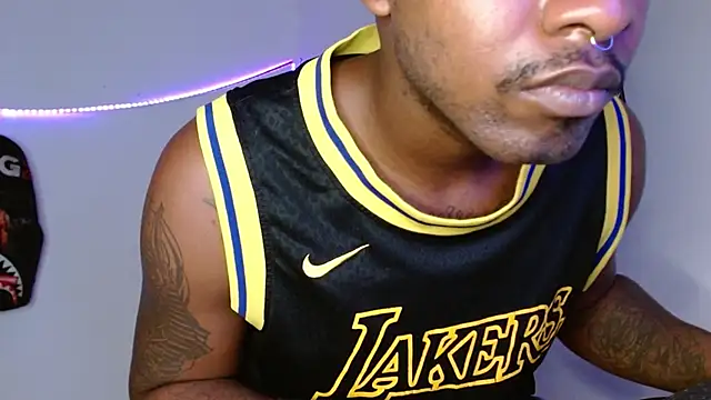 king  Black online show from February 18, 1:37 am