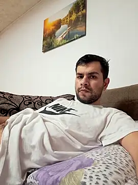 Snapshot of hornny1995 chatting on January 16, 6:59 pm hornny1995 online show from January 16, 6:59 pm