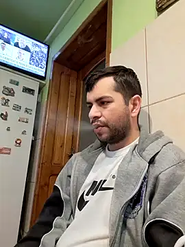 Snapshot of hornny1995 chatting on January 18, 6:42 am hornny1995 online show from January 18, 6:42 am