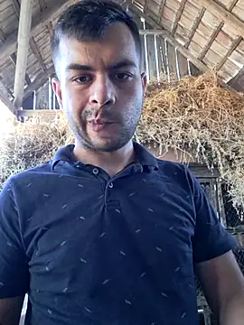 Snapshot of hornny1995 chatting on September 14, 10:17 am hornny1995 online show from September 14, 10:17 am