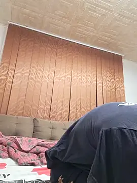 Snapshot of hornny1995 chatting on February 17, 6:59 pm hornny1995 online show from February 17, 6:59 pm