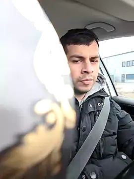 Snapshot of hornny1995 chatting on February 6, 10:04 am hornny1995 online show from February 6, 10:04 am