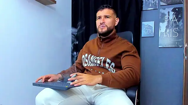 AndrewDiaz online show from November 15, 7:32 am