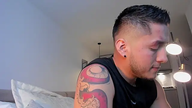 Snapshot of Chriskyle_ chatting on March 5, 2:14 am Chriskyle  online show from March 5, 2:14 am