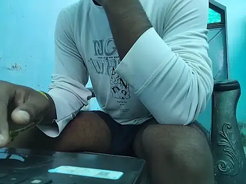 damsexy4 online show from March 6, 5:26 am