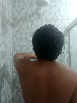 Nicolaskribeiro online show from November 6, 8:45 pm