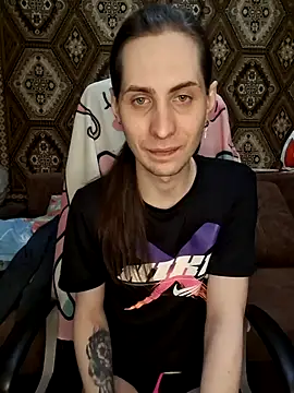 Nikki Sandy online show from January 10, 8:04 pm