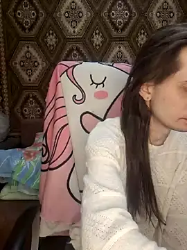 Nikki Sandy online show from January 9, 8:01 pm