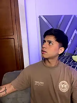 Niicky1  online show from December 2, 8:53 pm