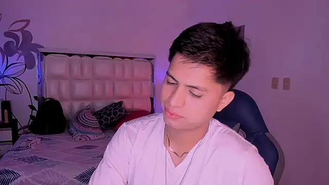 Niicky1  online show from January 17, 8:37 pm